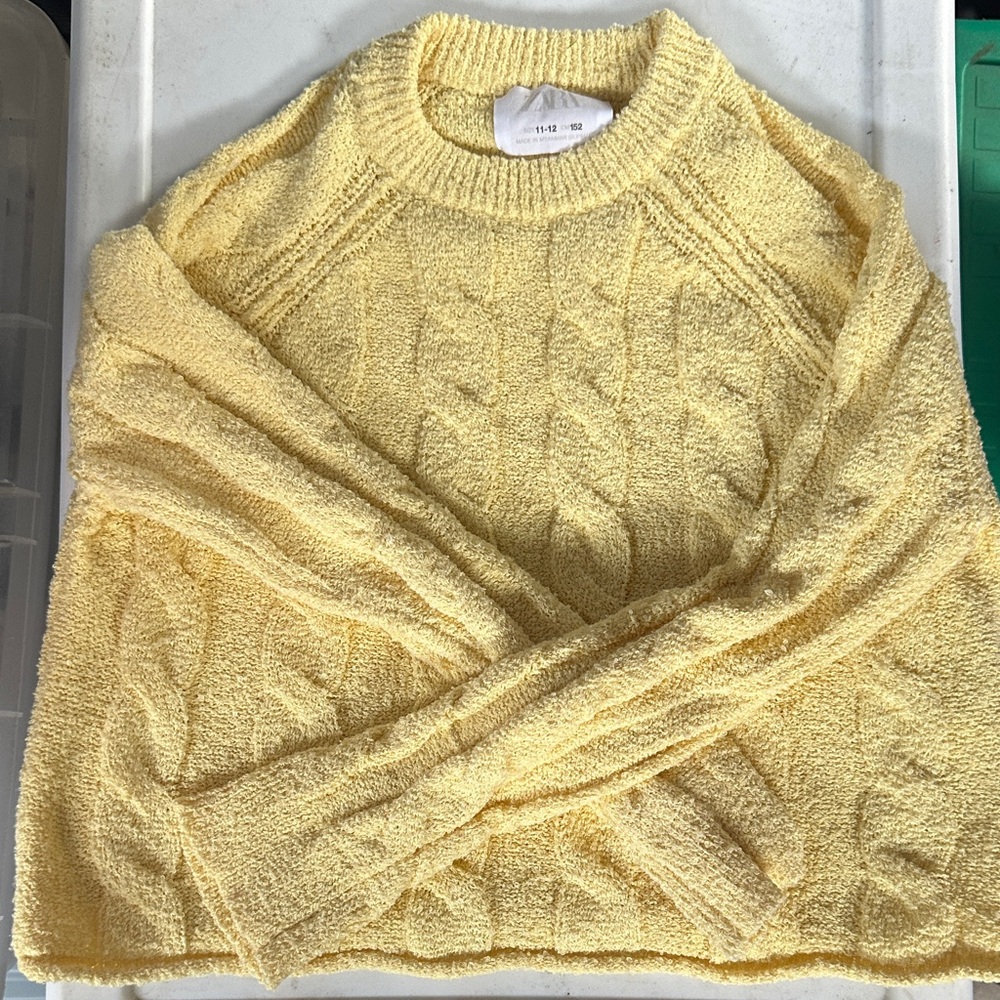 Zara Pale Yellow Cable-Knit Crewneck Sweater